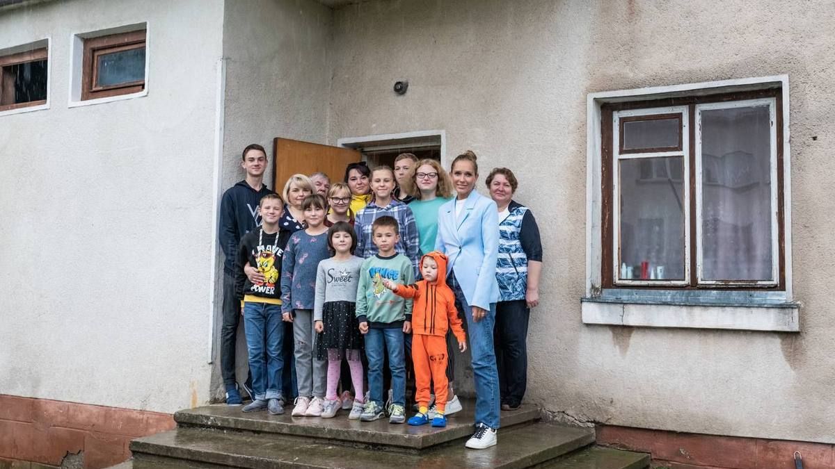 У дітей-сиріт буде дім: Катерина Осадча та фонд "Твоя опора" зібрали необхідну суму 2