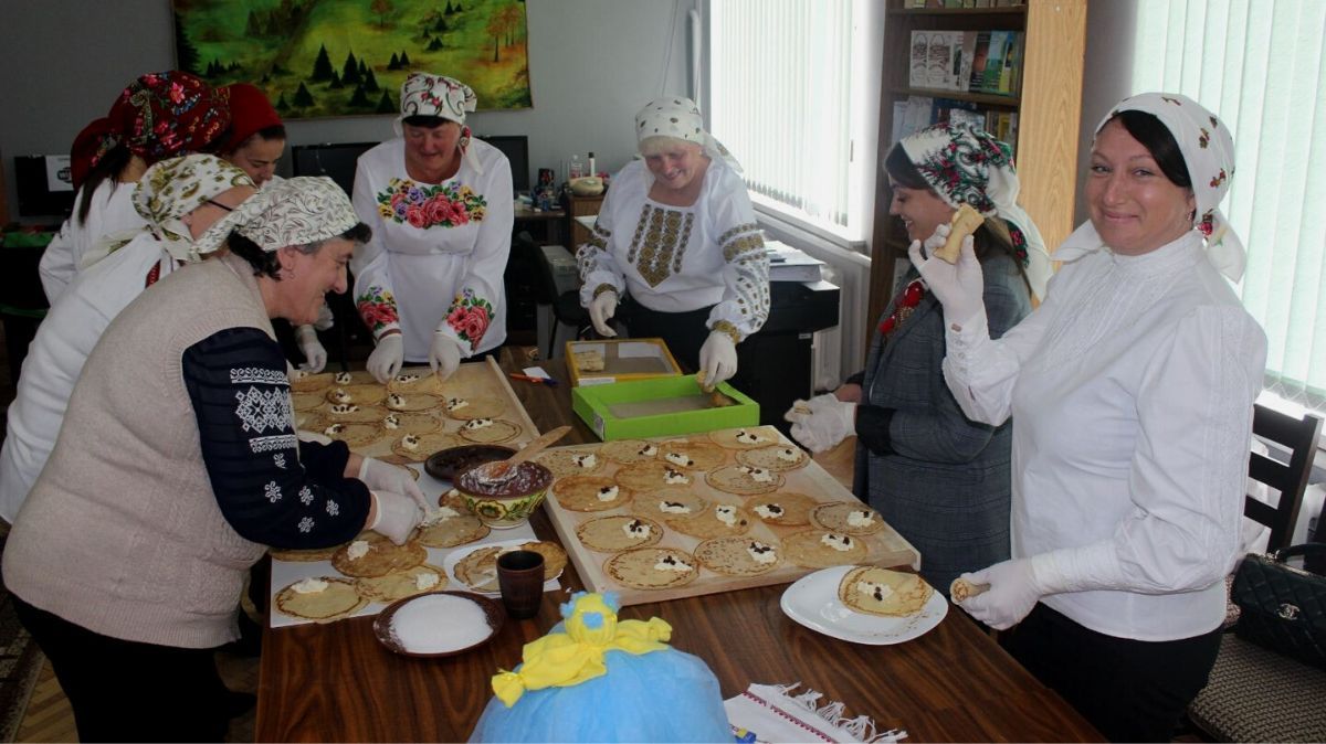 Печеніжинська громада передала пораненим захисникам подарунки 4