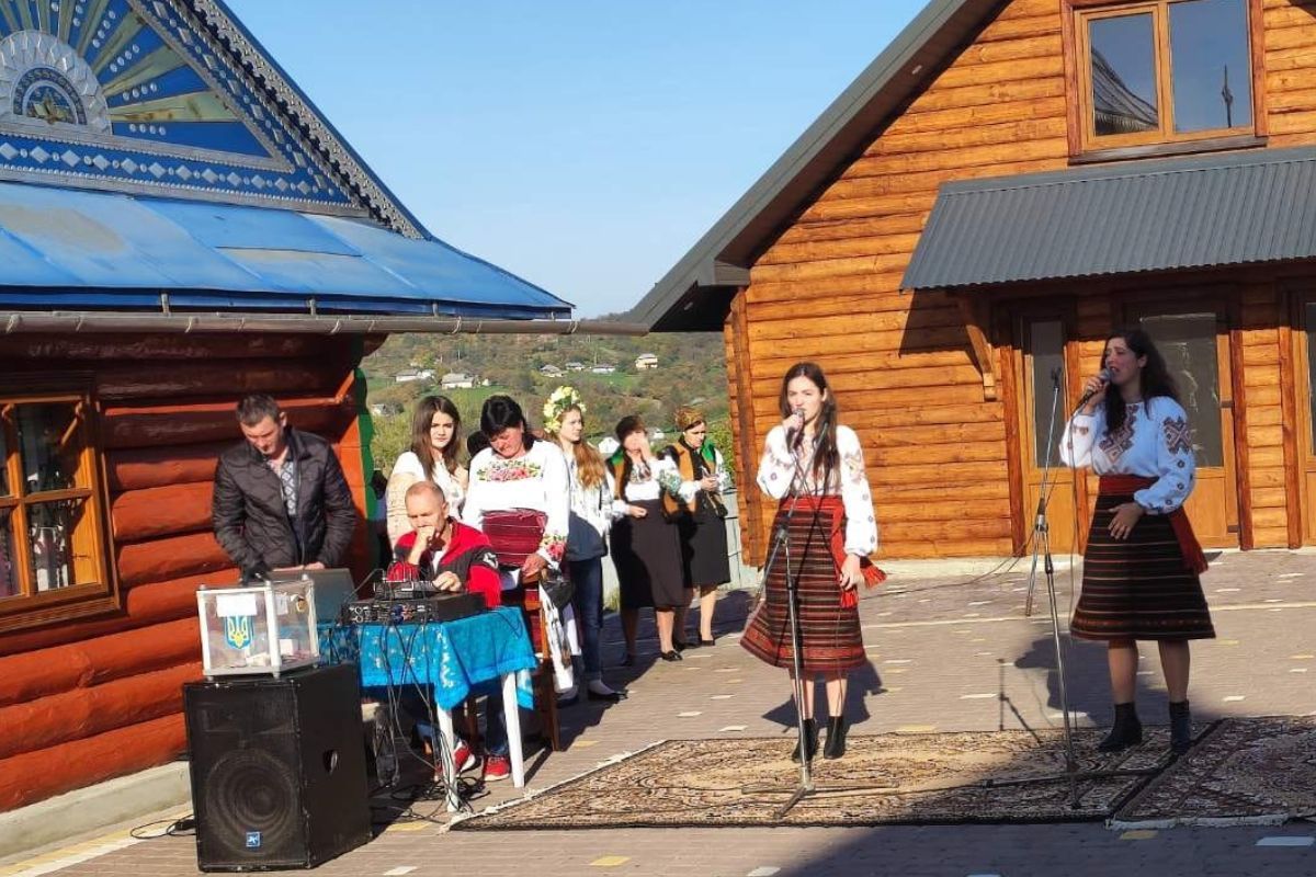 20 000 грн зібрали жителі Печеніжинської ТГ на благодійних концертах | Фоторепортаж 1