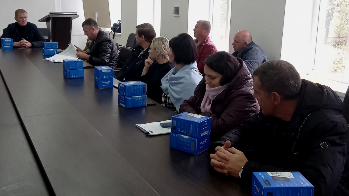 10 громад Прикарпаття отримали техніку для шелтерів