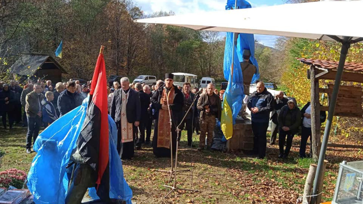 На Коломийщині вшанували пам'ять усіх захисників України 2