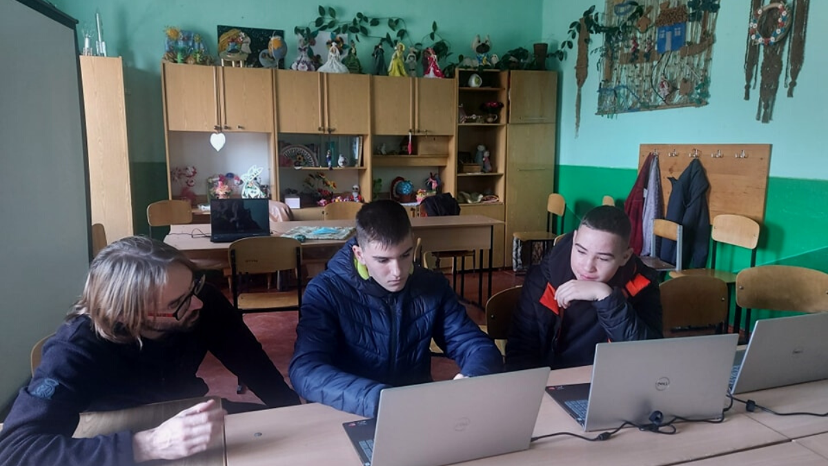 У Городенківській ТГ діти ознайомилися з 3D програмуванням 8