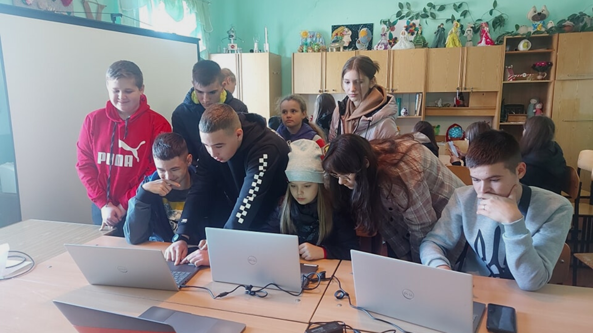 У Городенківській ТГ діти ознайомилися з 3D програмуванням 7