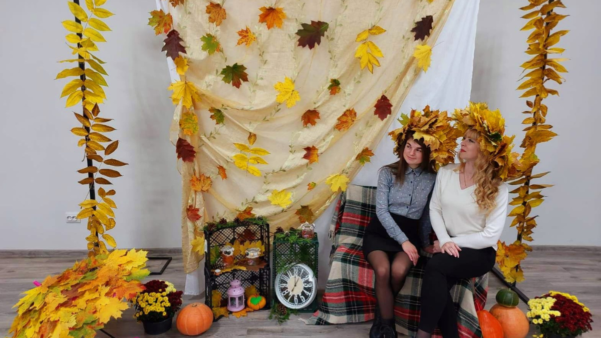 Бібліотека юнацтва запрошує на осінню фотосесію 1