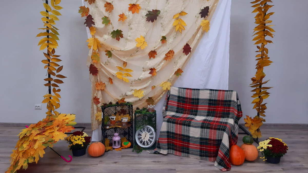 Бібліотека юнацтва запрошує на осінню фотосесію 2