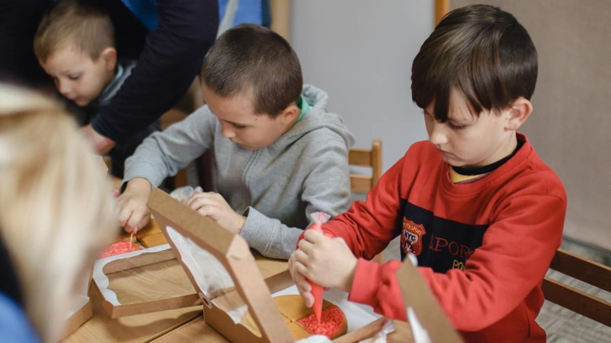 У Коломиї відбулися майстер-класи та ігри для юних ВПО 3