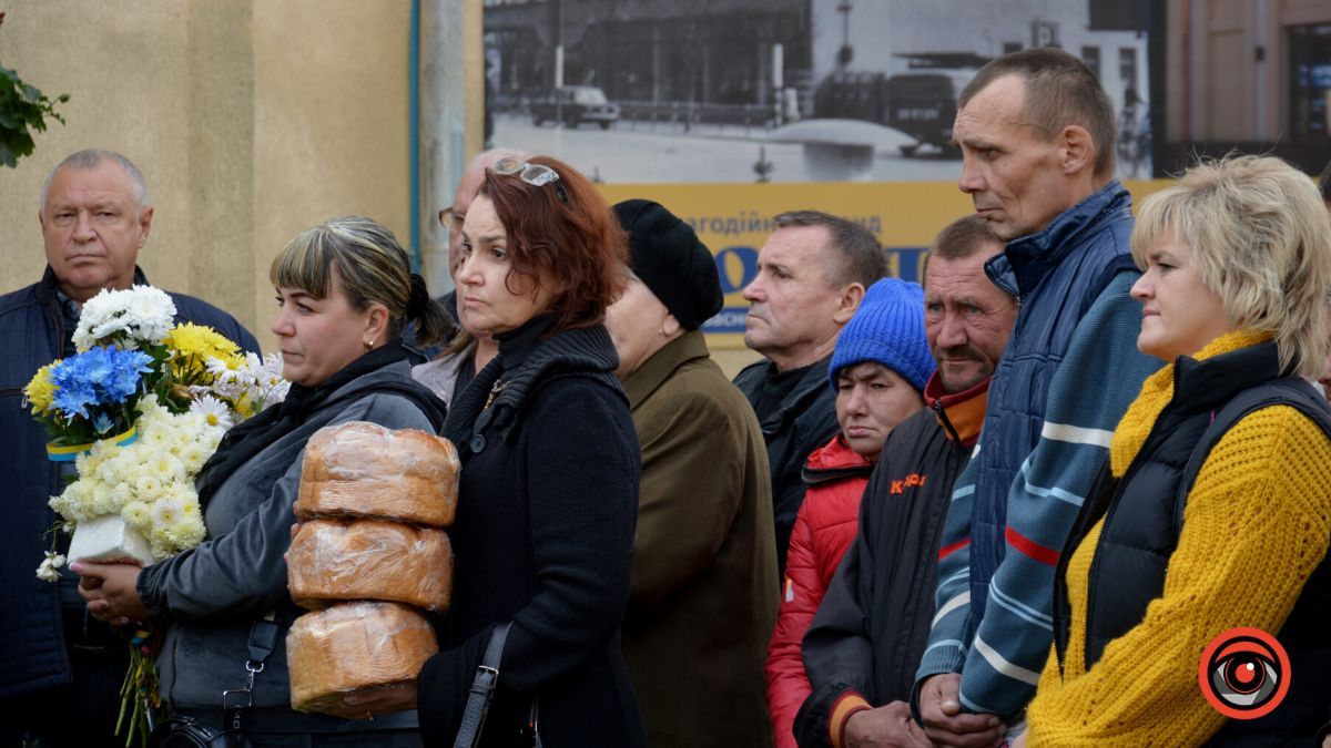 Коломия попрощалася із військовим Андрієм Ткаченком 6