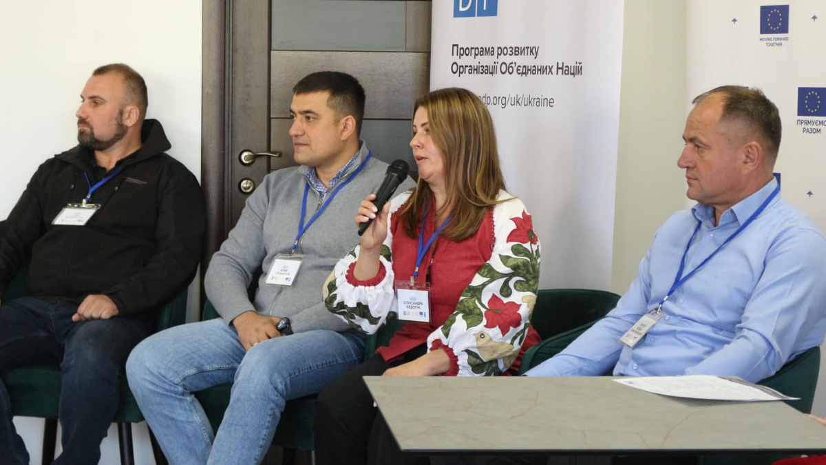 "Прикарпаття - регіон для релокації" | У Коломиї відбувся круглий стіл 2