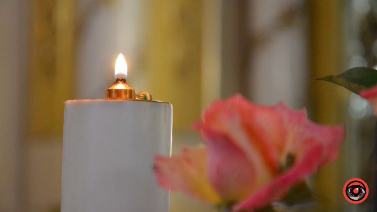 Недільна Літургія у Михайлівському Соборі завершилась Почаївським кантом 8