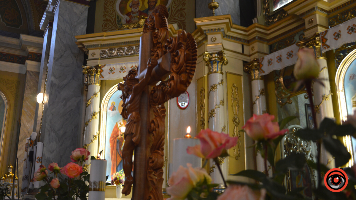 Недільна Літургія у Михайлівському Соборі завершилась Почаївським кантом 7