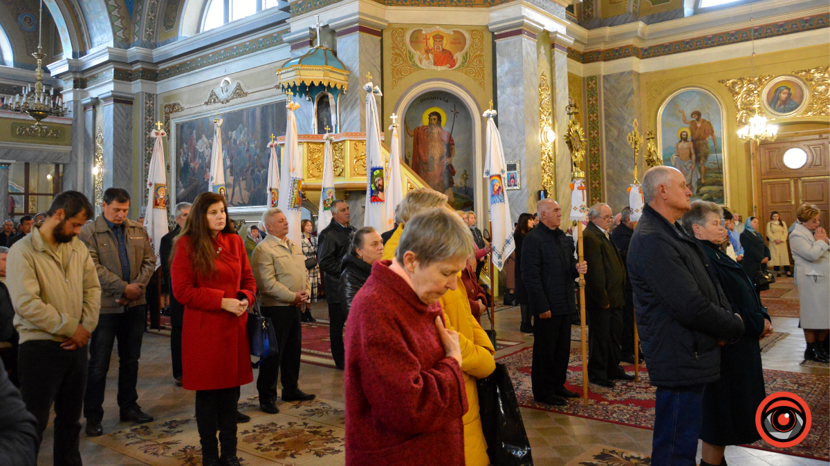 Недільна Літургія у Михайлівському Соборі завершилась Почаївським кантом 3