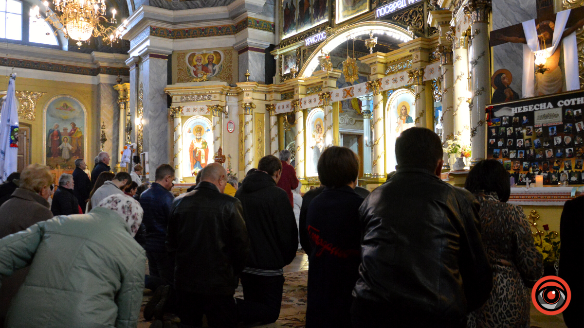Недільна Літургія у Михайлівському Соборі завершилась Почаївським кантом 2