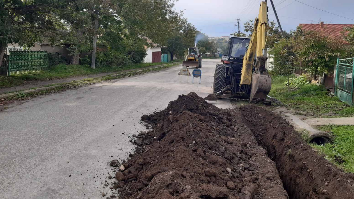 У Городенкіській громаді завершили ремонтувати водогін | Фото 1