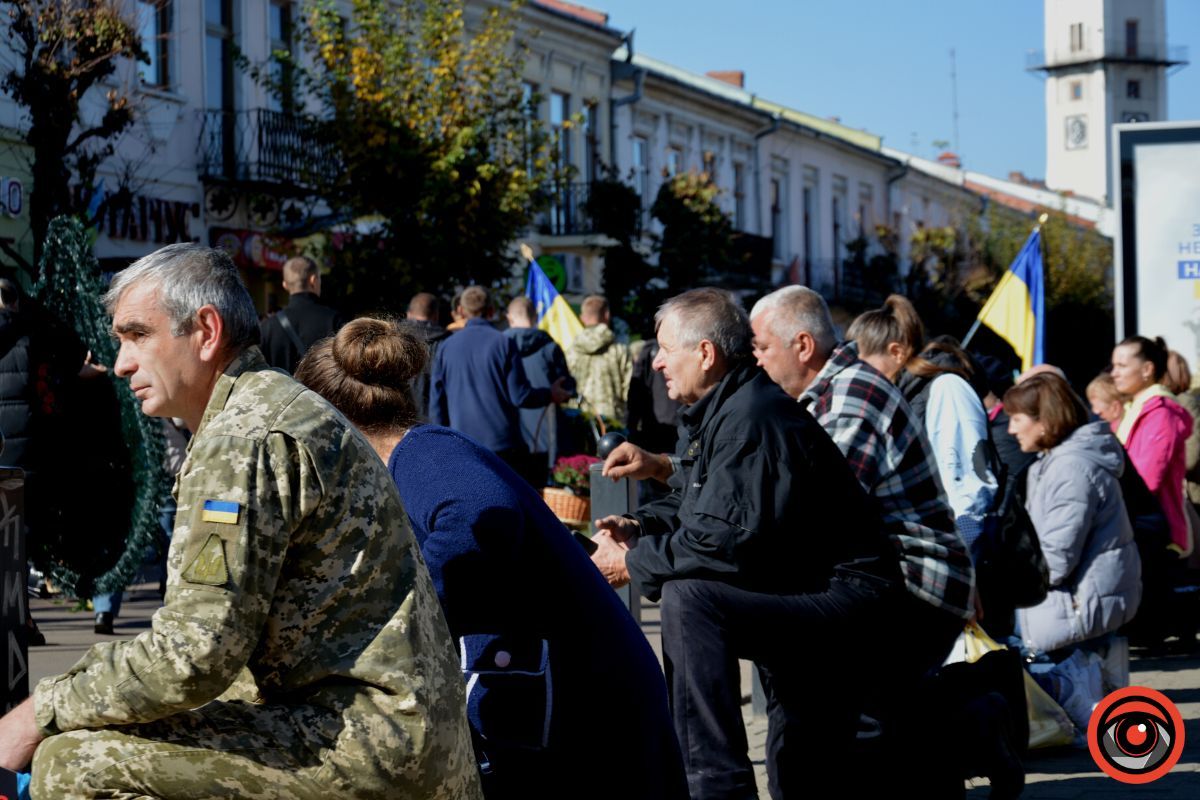 Коломия попрощалася з Героєм Сергієм Гашинським 13