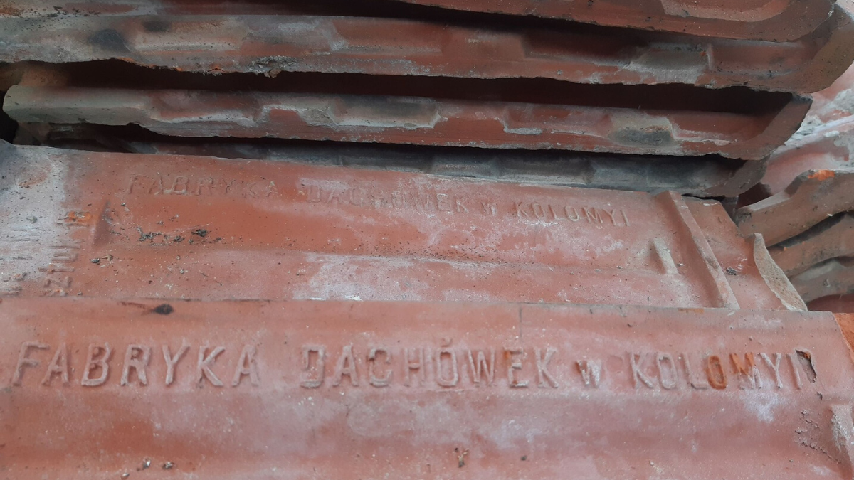 У Коломиї реставрують дах шелтеру для ВПО 3