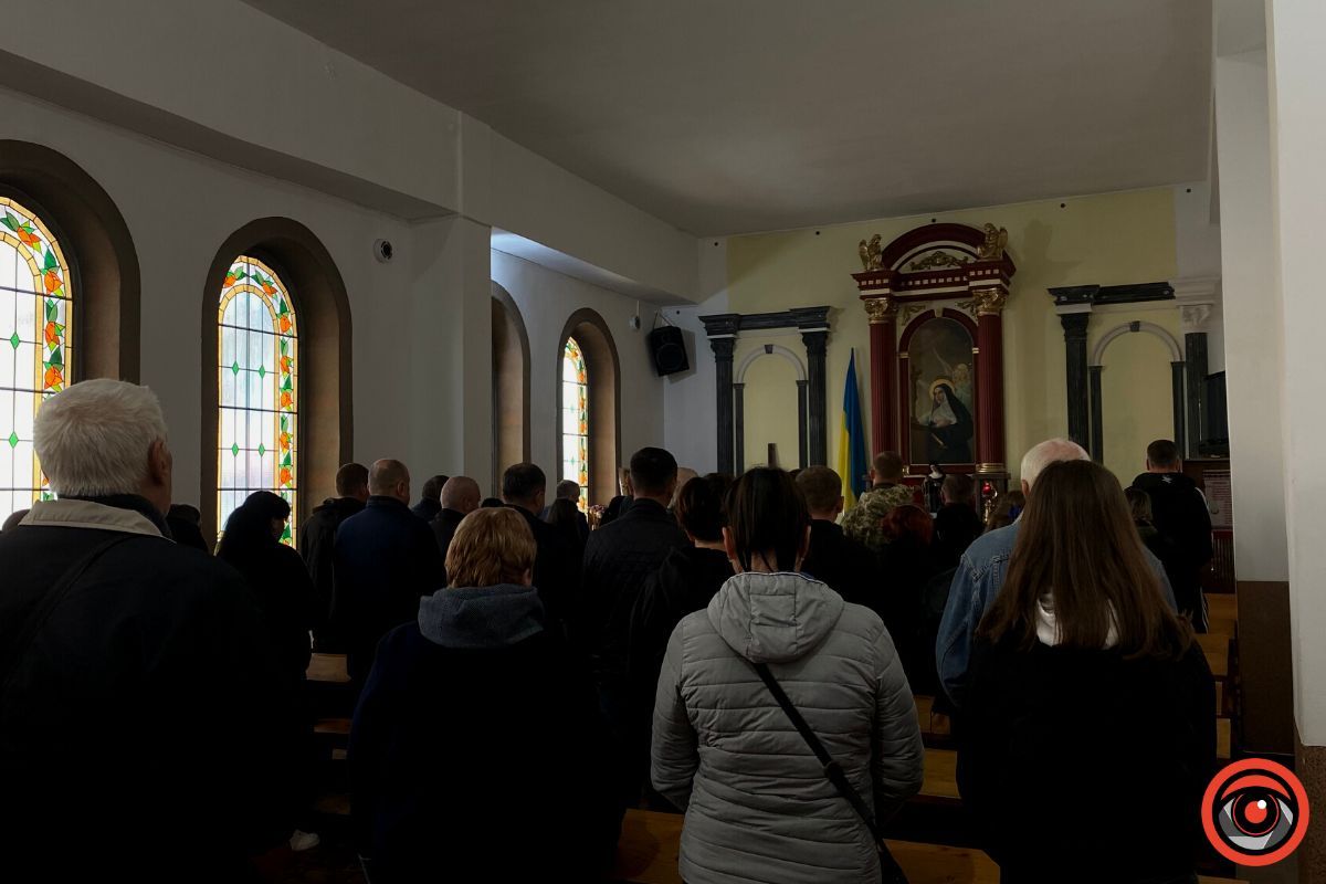 Коломия попрощалася з Героєм Сергієм Гашинським 2