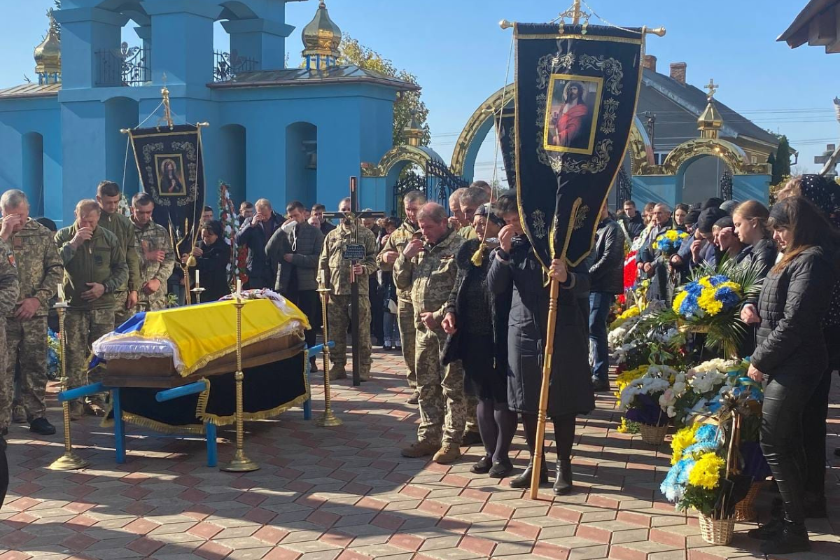 Городенківщина попрощалася з Героєм Олександром Гладким 4