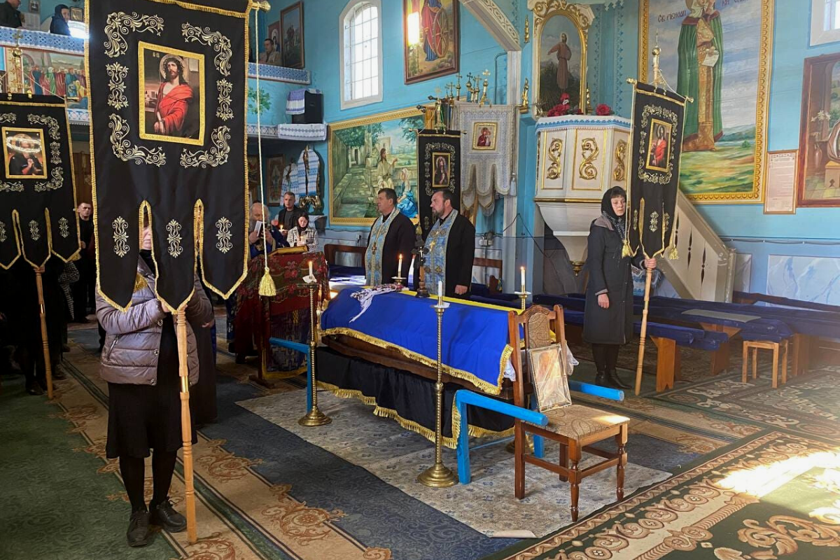 Городенківщина попрощалася з Героєм Олександром Гладким 6