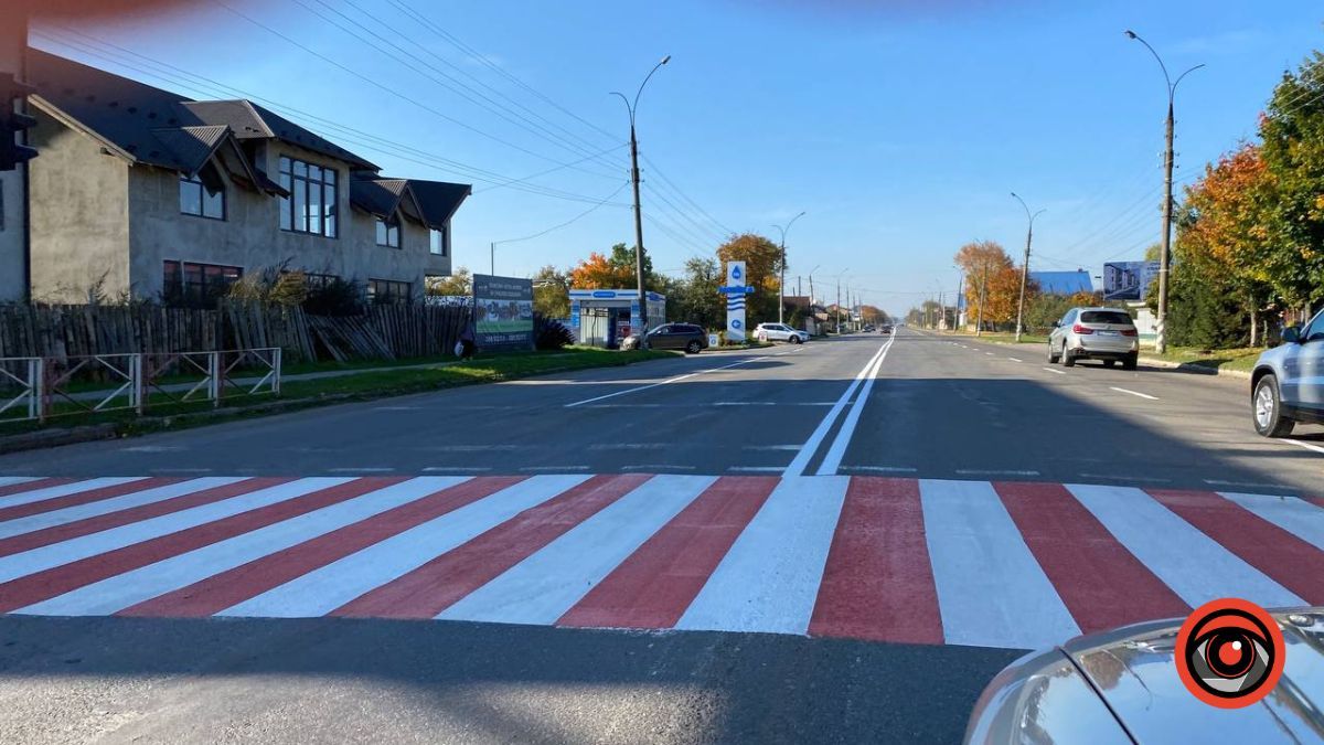 У Коломиї на вулиці Карпатській комунальники оновили розмітку | Фоторепортаж 5