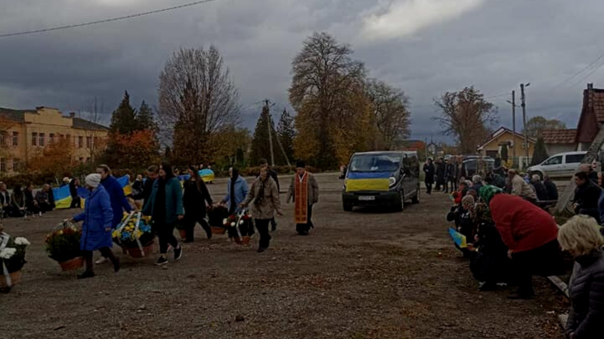 У Пядицькій ТГ провели в останню дорогу Героя Михайла Рум'янцева 4