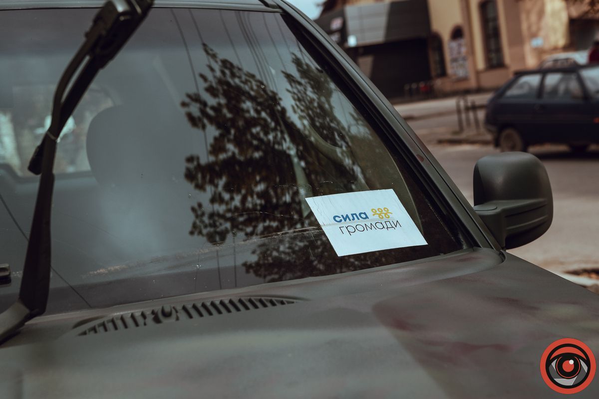 Коломияни зібрали кошти на позашляховик для 10 бригади 1