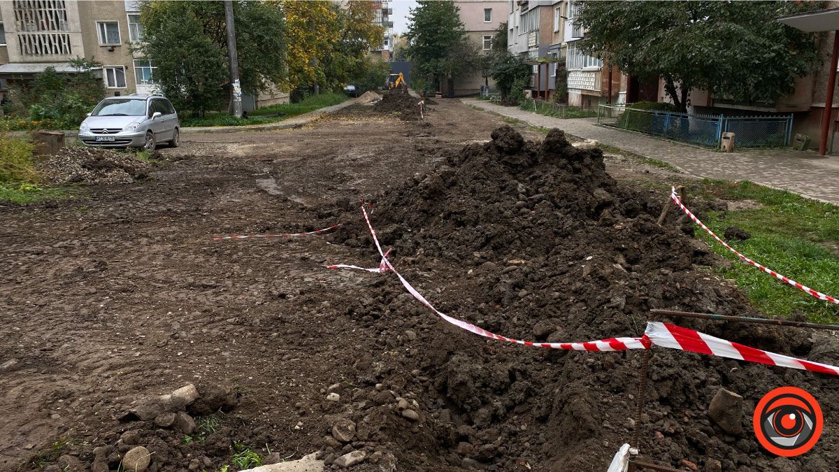 Капітальний ремонт каналізаційної мережі проводять на вулиці Стефаника 5