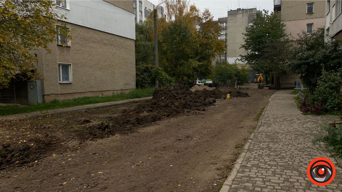 Капітальний ремонт каналізаційної мережі проводять на вулиці Стефаника 4