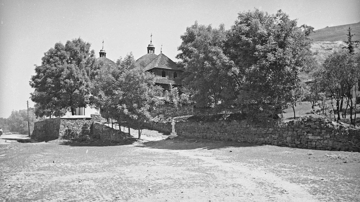 Тисячолітні поселення й підземні ріки: село Незвисько, яким ми його не знаємо 5