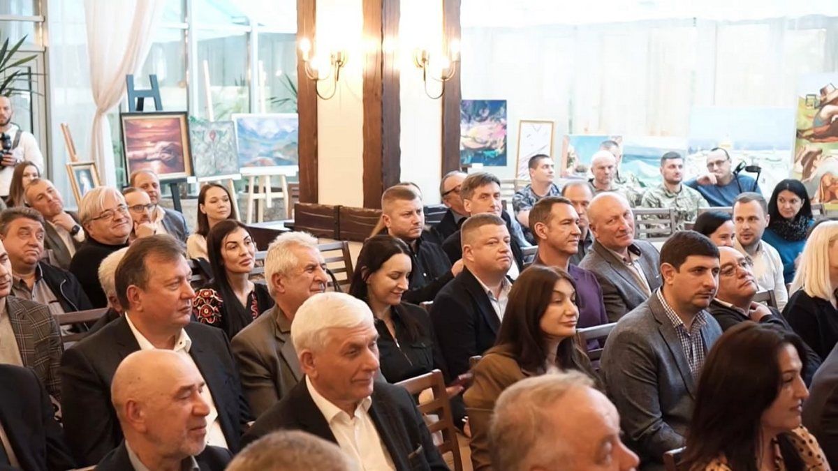 На аукціоні у Франківську зібрали млн грн на ЗСУ 1