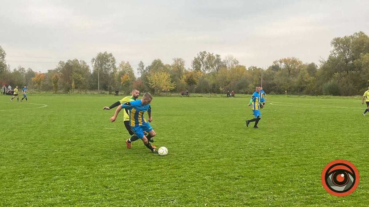 ФК "Вікторія" зіграв з ФК "Єдність" 3