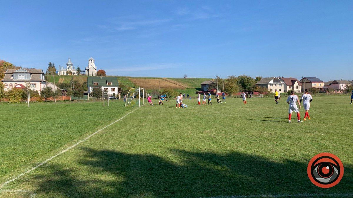 Як зіграли ФК "Вікторія" та ФК "Довбушівець"? 8