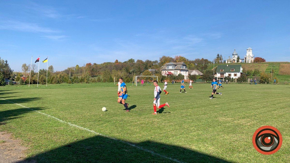 Як зіграли ФК "Вікторія" та ФК "Довбушівець"? 5