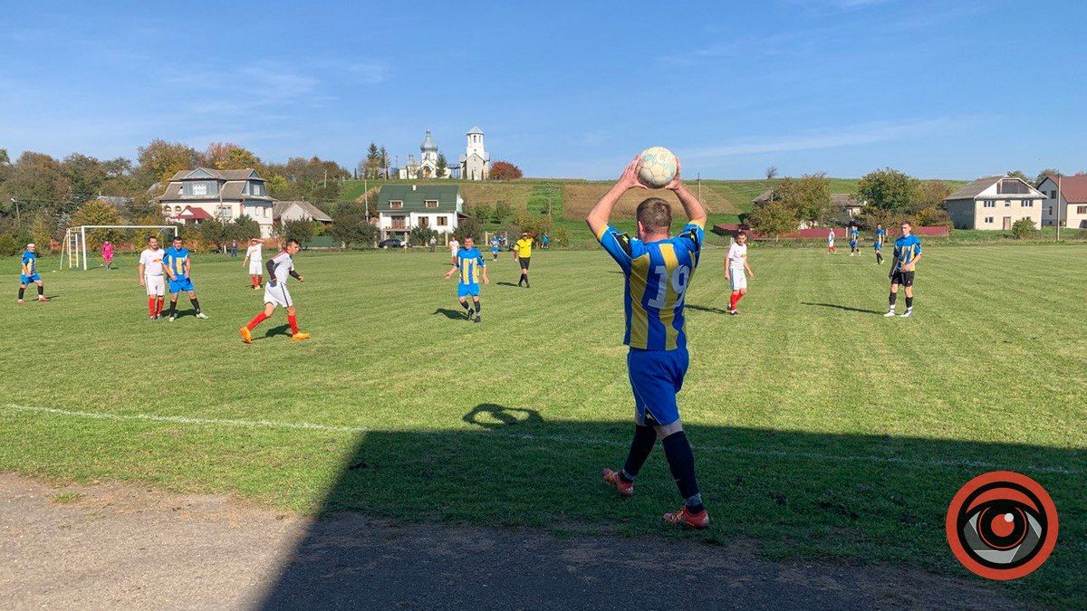 Як зіграли ФК "Вікторія" та ФК "Довбушівець"? 3