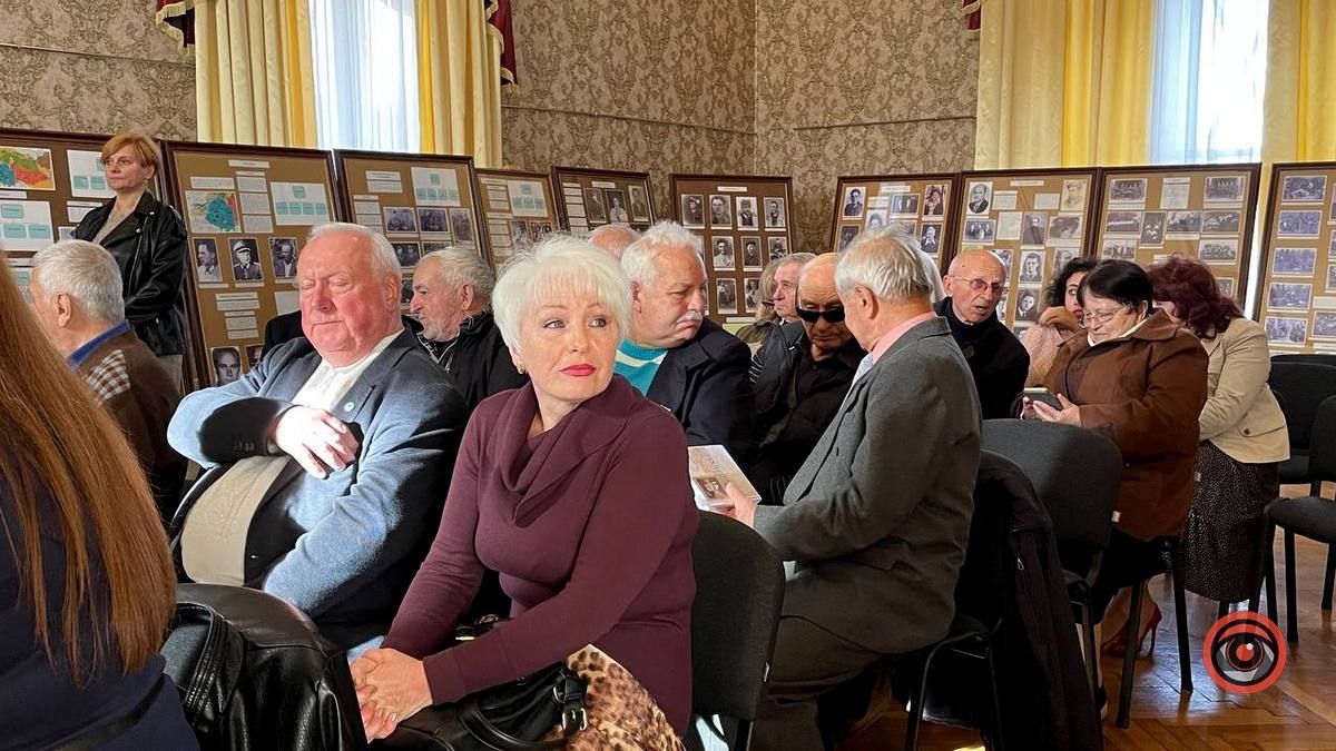 "Під сирен голосіння": у Коломиї відбулась презентація книги 4