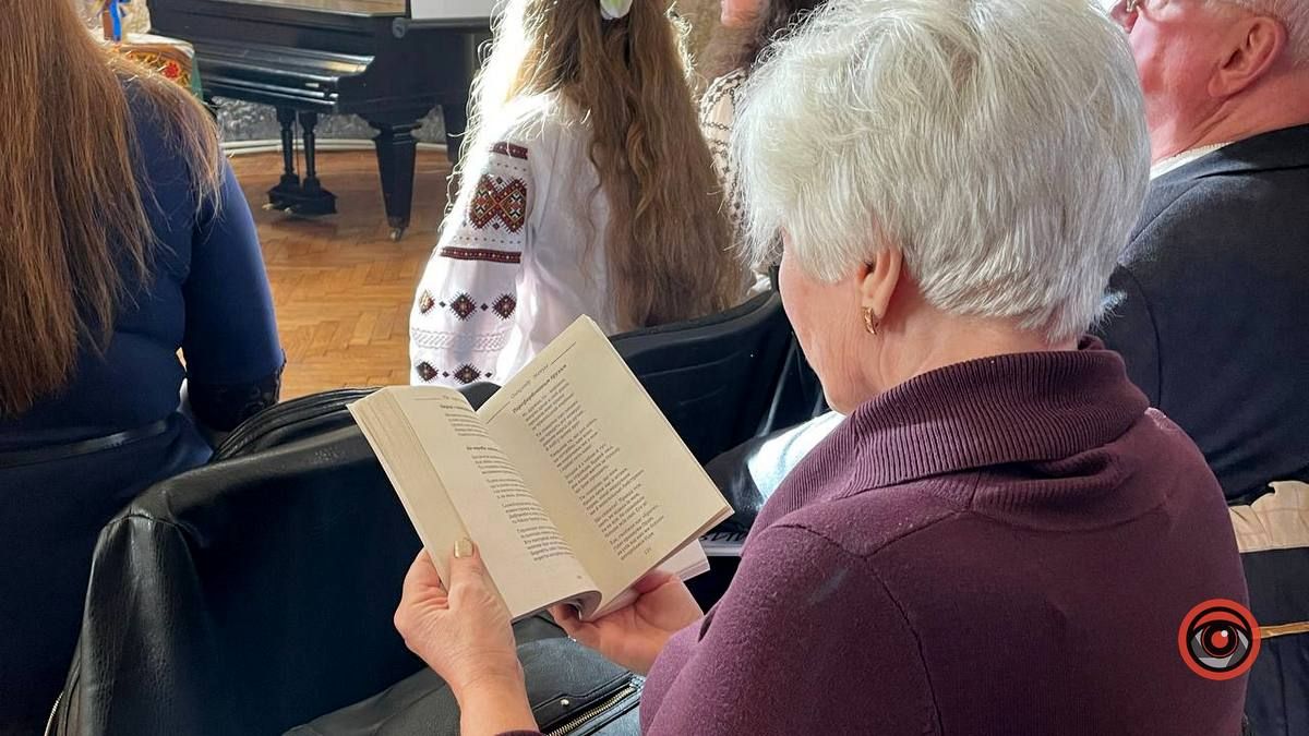 "Під сирен голосіння": у Коломиї відбулась презентація книги 17