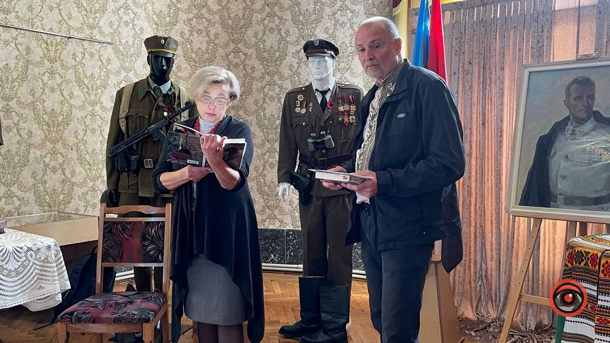 "Під сирен голосіння": у Коломиї відбулась презентація книги 7