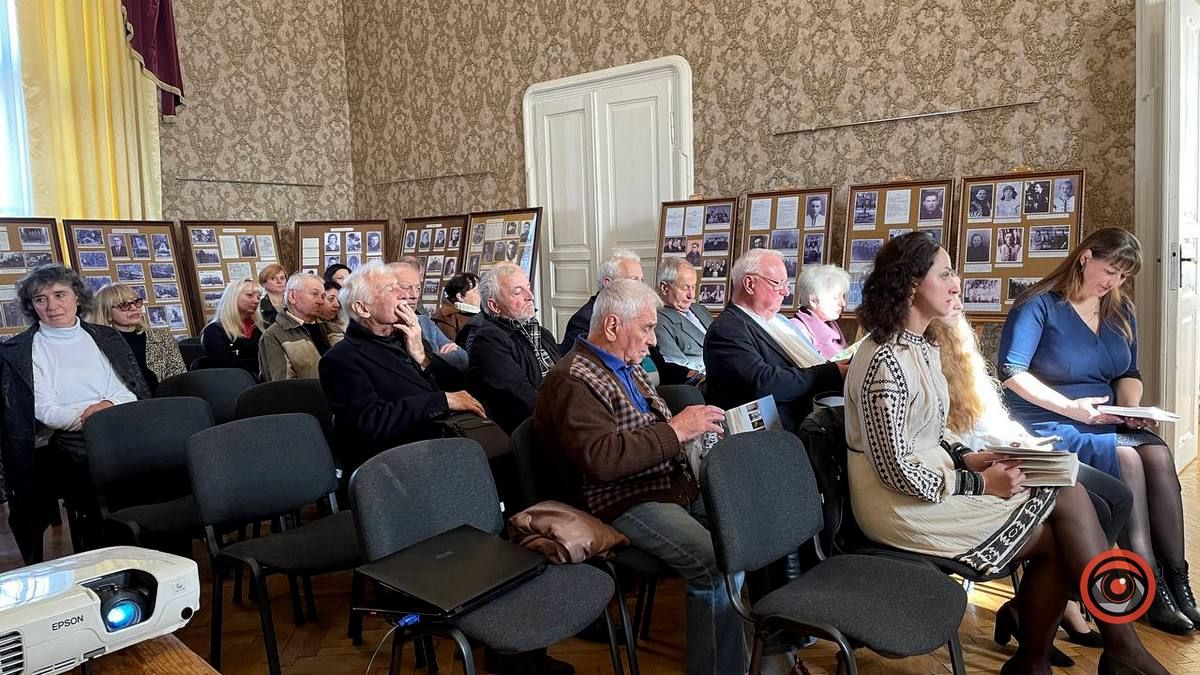 "Під сирен голосіння": у Коломиї відбулась презентація книги 20