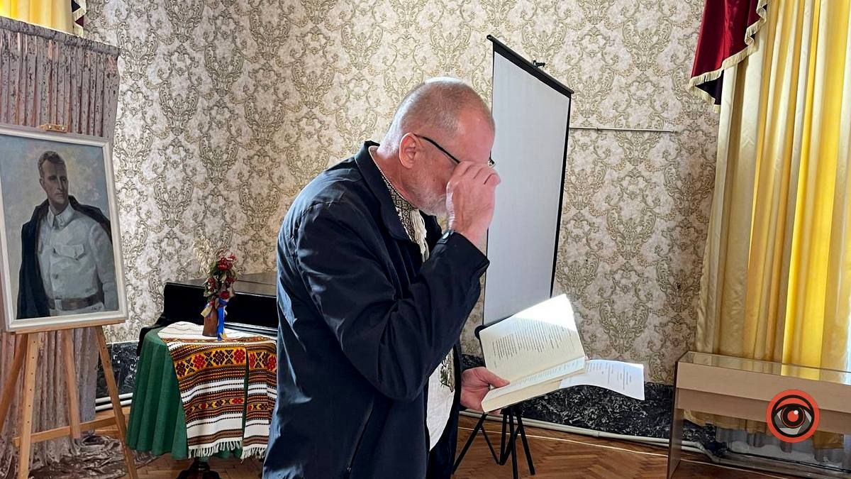 "Під сирен голосіння": у Коломиї відбулась презентація книги 11
