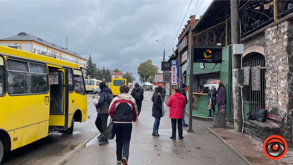 Гарний телевізор: табло руху громадського транспорту бреше 2