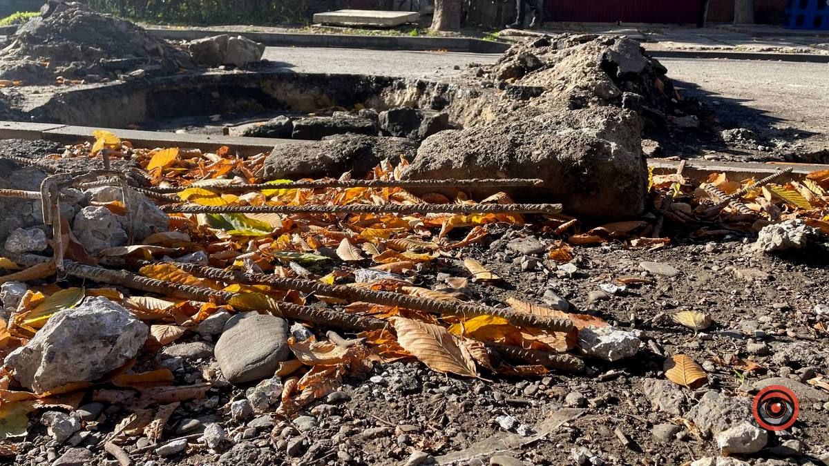 Будьте обережні: на вулиці Чайковського небезпечні люки 3