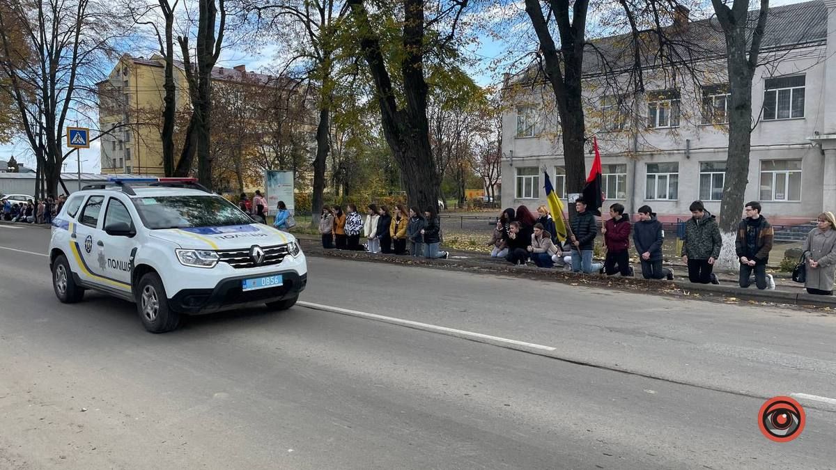 Коломия зустріла загиблого Героя Андрія Ткаченка 2