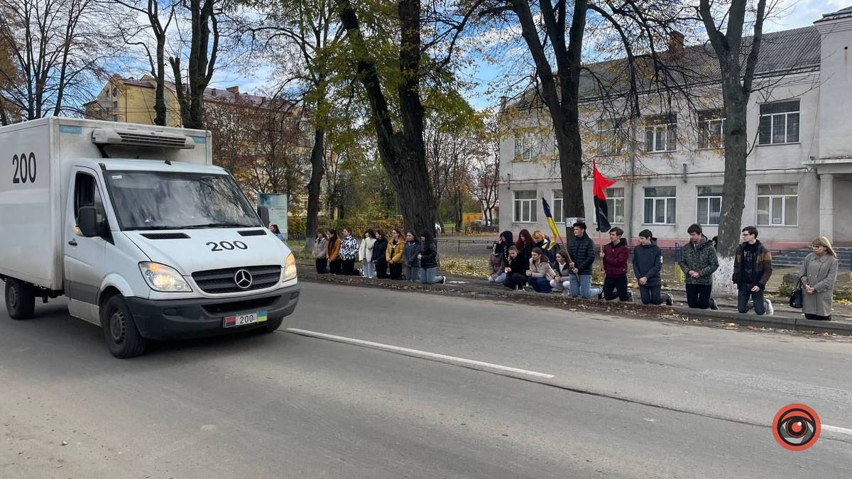 Коломия зустріла загиблого Героя Андрія Ткаченка