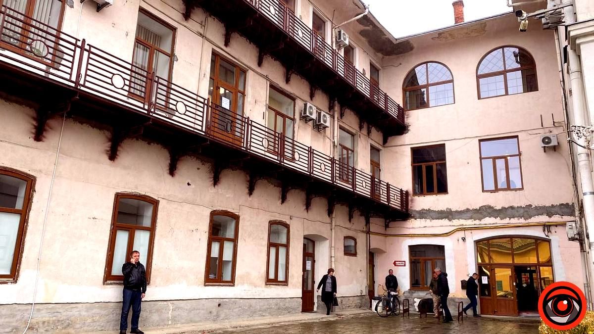 Як заробляють у ратуші: високі досягнення в праці, зарплата в 80 тис грн та 120% преміальних | частина 1 1