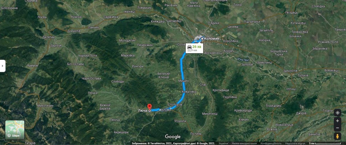 Осінній відпочинок у жовтогарячій лісовій місцині 5