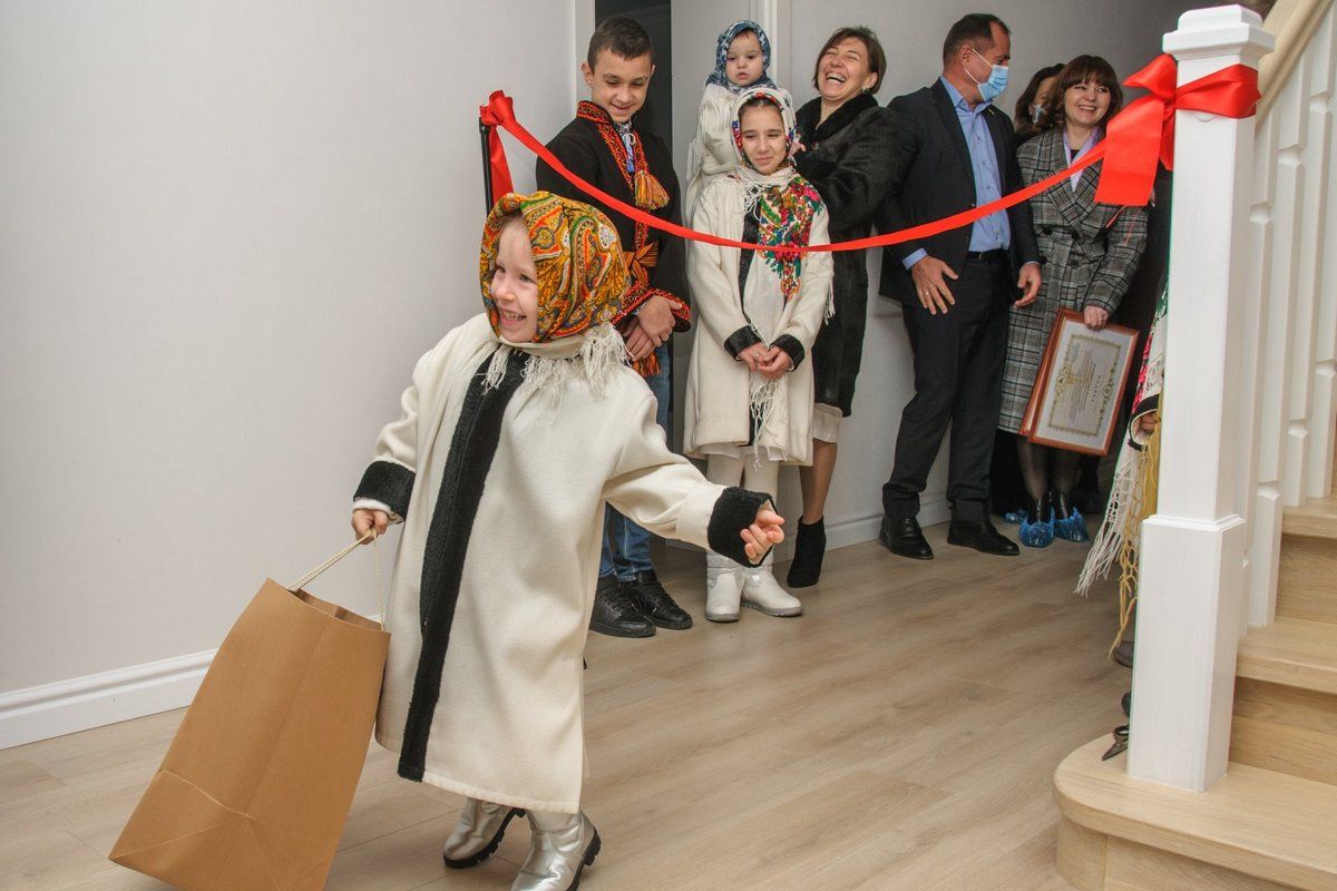 У будинку сімейного типу відзначають перший рік, як оселилися в Коломиї 8