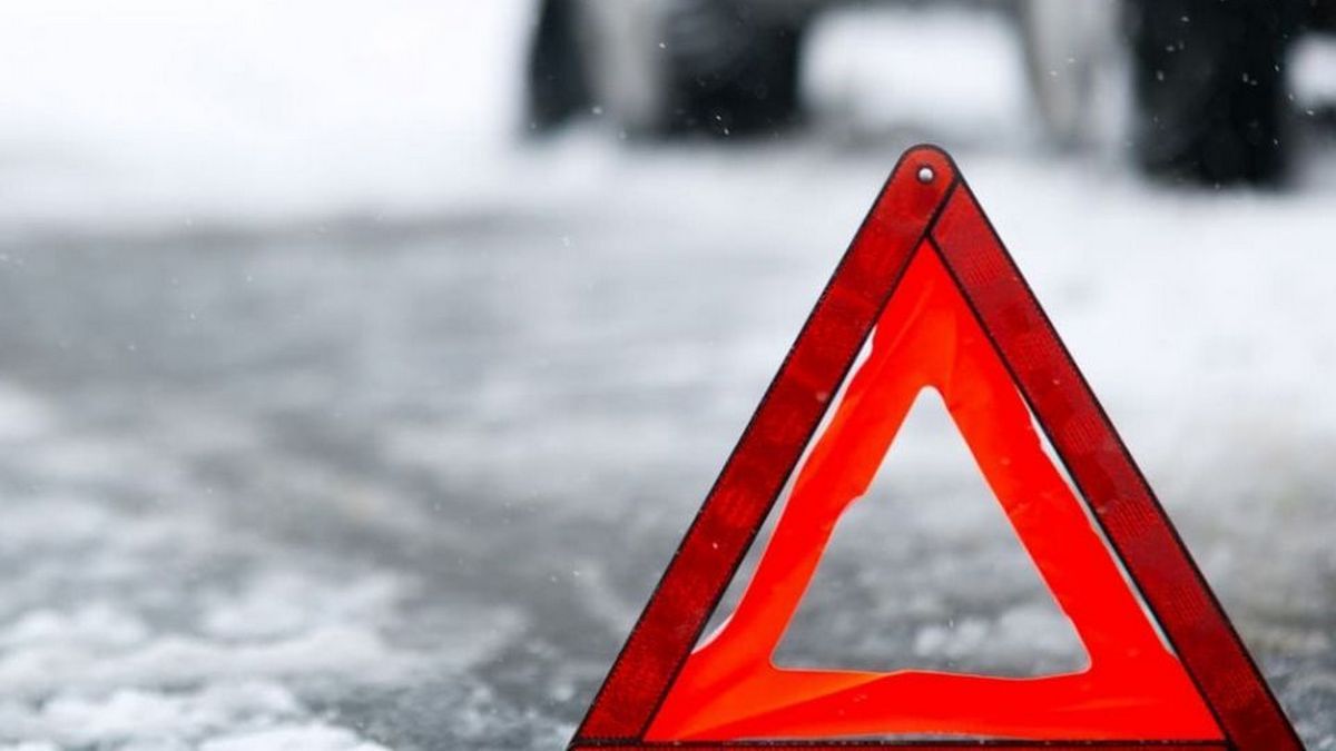 У Нижньому Вербіжі перекинулась вантажівка | Відео