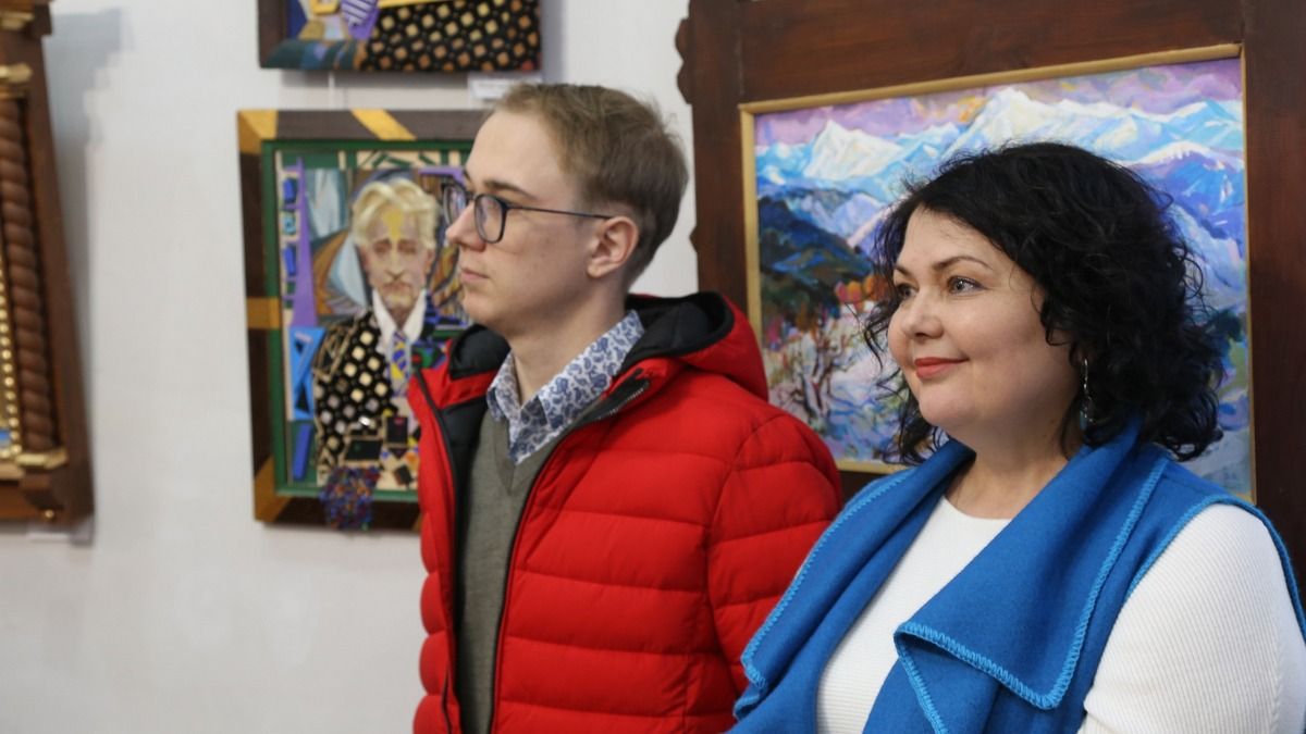 "Світло скарбів": подружжя Дувіраків відкрило виставку у Музеї Гуцульщини