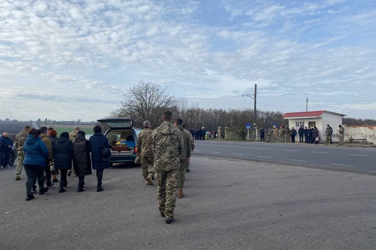 Городенківщина попрощалася із загиблим захисником Дмитром Керницьким 29