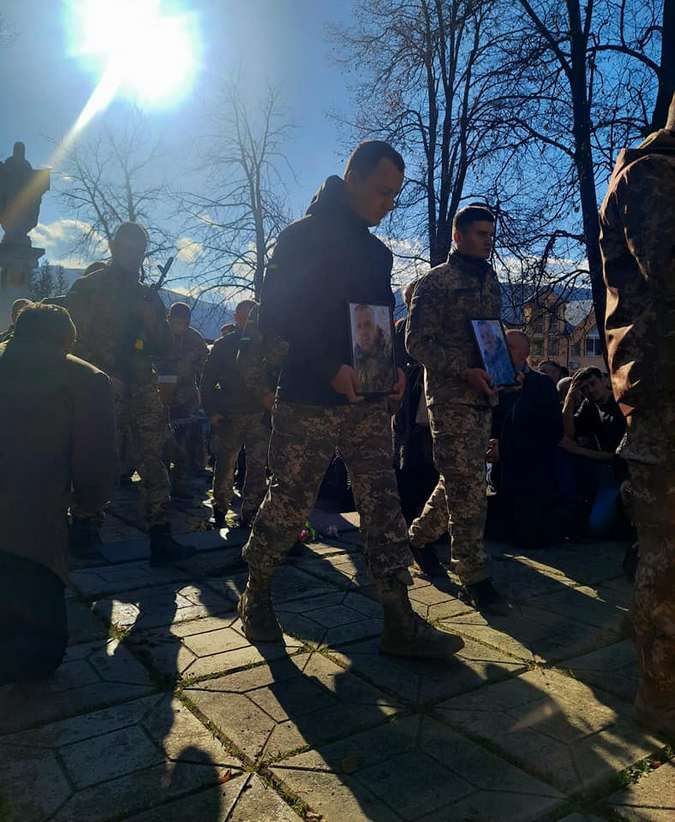 На Верховинщині зустріли загиблого захисника Івана Прокопюка 17