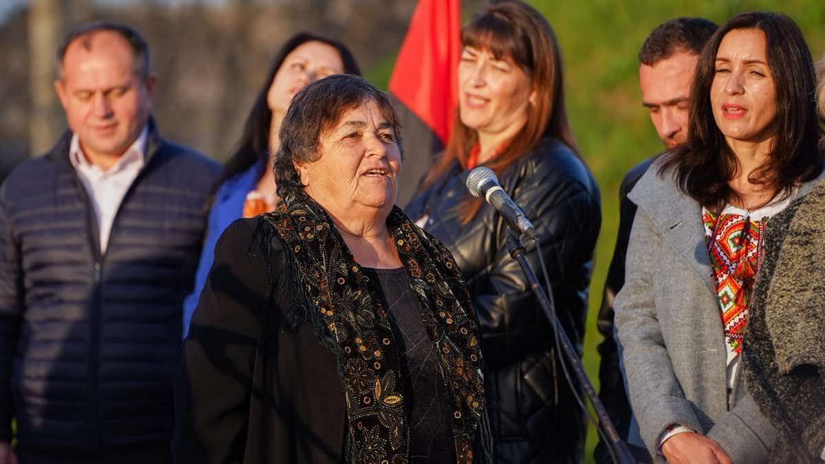 Погруддя сотенного УПА Михайла Спартана в Іванівцях перенесли в центр села 8